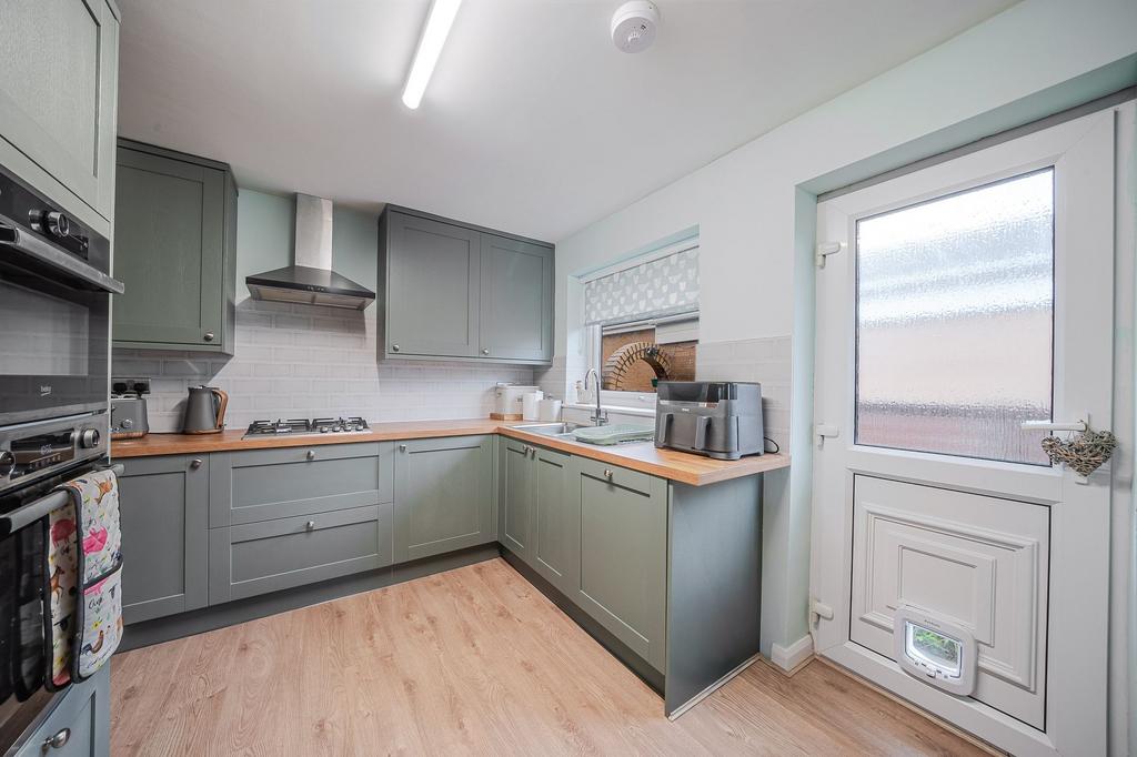 Dining kitchen