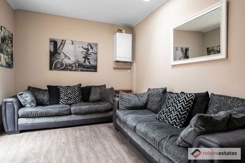 7 bedroom semi-detached house to rent, Douglas Road, Nottingham, NG7 1NW