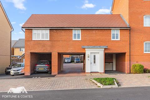 2 bedroom coach house for sale, Fieldfare Way, Harlow