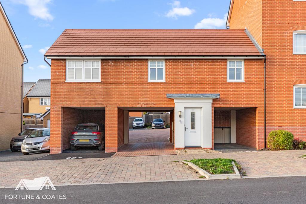 Fieldfare Way 12.jpg