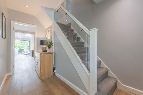 5 bedroom semi-detached house for sale, Greyfort Crescent, Solihull B92