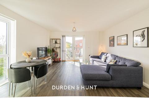 1 bedroom apartment for sale, Gubbins Lane, Harold Wood, RM3