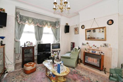 3 bedroom terraced house for sale, Wellesley Road, Ilford, IG1