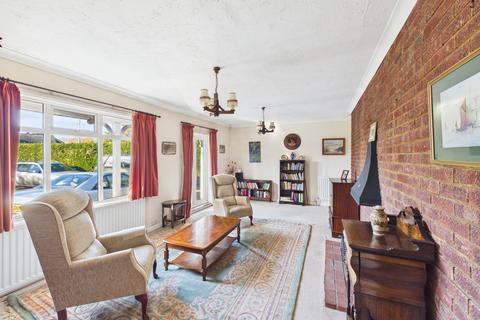 4 bedroom detached bungalow for sale, Southampton Road, Park Gate, SO31 6AH