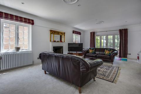 4 bedroom detached house for sale, Oxford Road, Gerrards Cross, Buckinghamshire