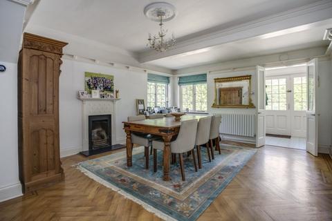 4 bedroom detached house for sale, Oxford Road, Gerrards Cross, Buckinghamshire