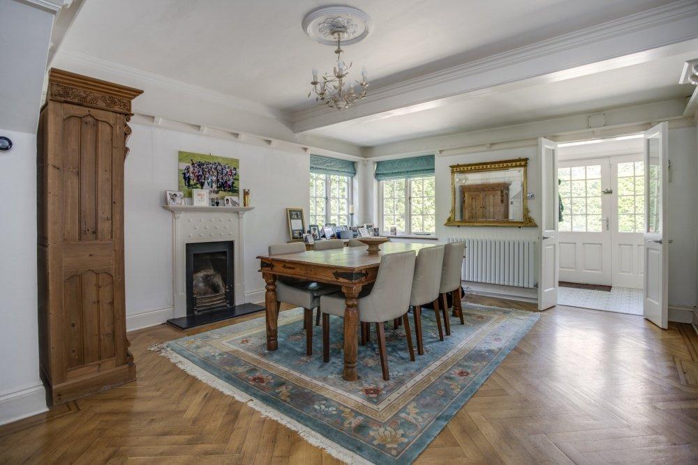 Entrance Hall/Dining