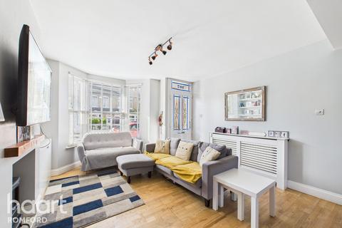 Douglas Road, Hornchurch, RM11 1AW
