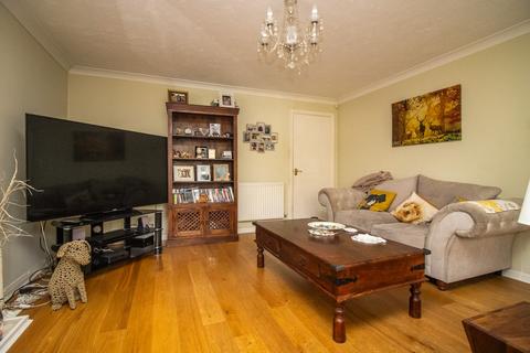 3 bedroom detached house for sale, Orsett Close, Leicester, LE5