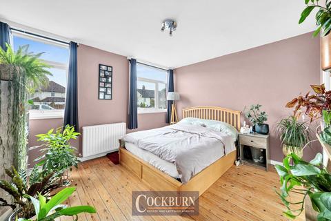 2 Lambscroft Avenue, London, SE9 4NZ