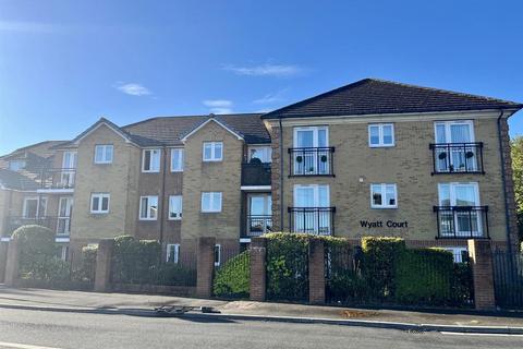 1 bedroom flat for sale, Yorktown Road, College Town GU47