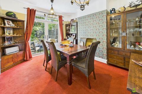 undefined, Long Lane, Bexleyheath, Kent, DA7