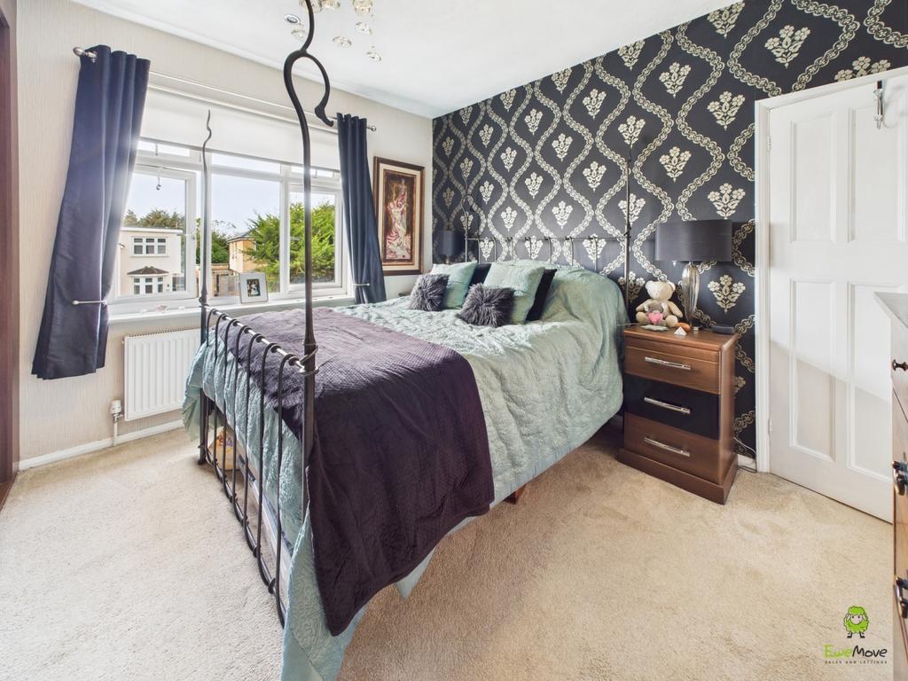 Presented by Clinton at Ewe Move Bexleyheath and Da