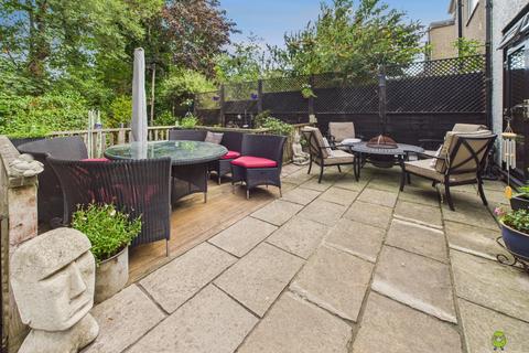 3 bedroom semi-detached house for sale, Long Lane, Bexleyheath, Kent, DA7
