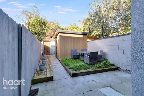 2 bedroom terraced house for sale, Pembroke Road, Norwich