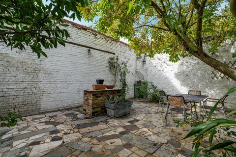 undefined, Rothschild Road, London, W4