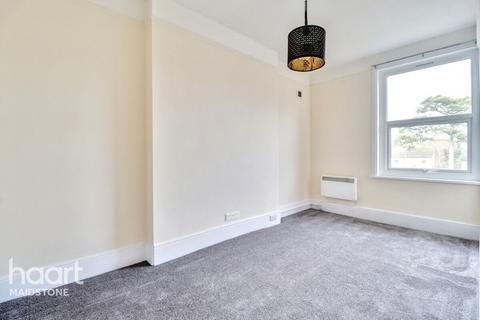 undefined, Buckland Hill, Maidstone