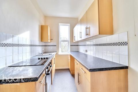 undefined, Buckland Hill, Maidstone