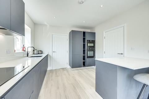 4 bedroom detached house for sale, Cornfield Way, Rayleigh, SS6