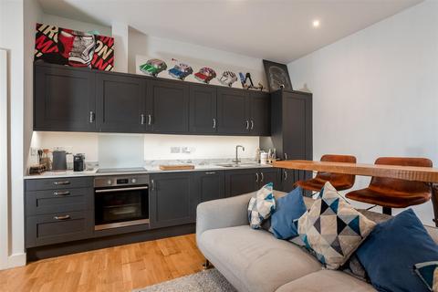 1 bedroom apartment for sale, Wharf Street, Warwick