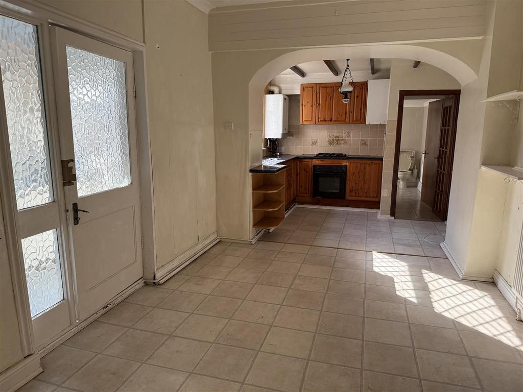 Kitchen/Dining