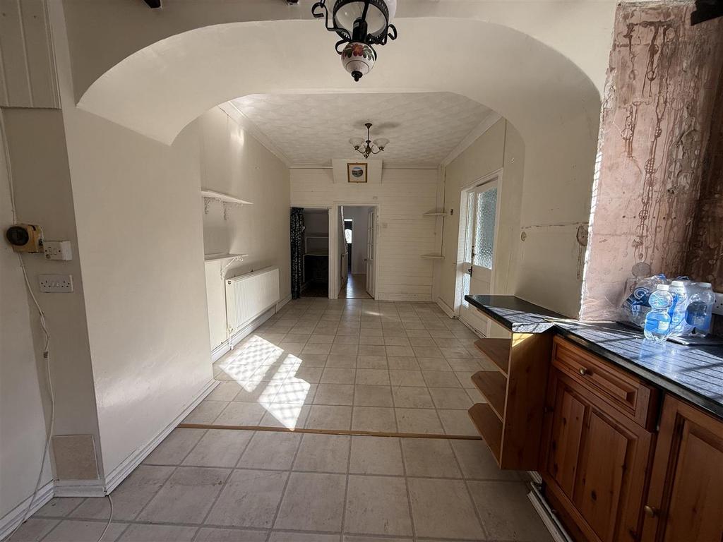 Kitchen/Dining