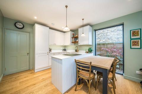 2 bedroom flat for sale, Holmewood Gardens, London SW2