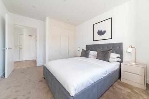 2 bedroom flat to rent, Walworth Road, Elephant & Castle, London, SE17