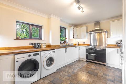 4 bedroom detached house for sale, Kestrel Drive, Darwen, Lancashire, BB3