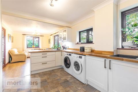 4 bedroom detached house for sale, Kestrel Drive, Darwen, Lancashire, BB3