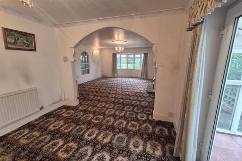 undefined, The Drive, Malltraeth, Anglesey, LL62