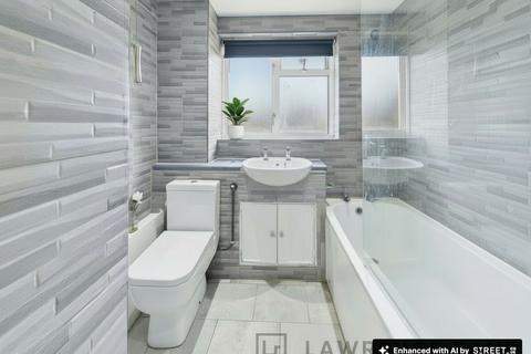 2 bedroom apartment for sale, Harvey Road, Northolt, UB5