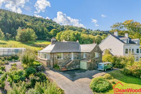 Broadlands, Churchtown, Ramsey