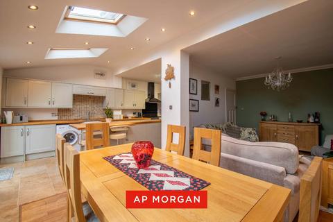 3 bedroom semi-detached house for sale, Norton Road, Stourbridge, West Midlands, DY8