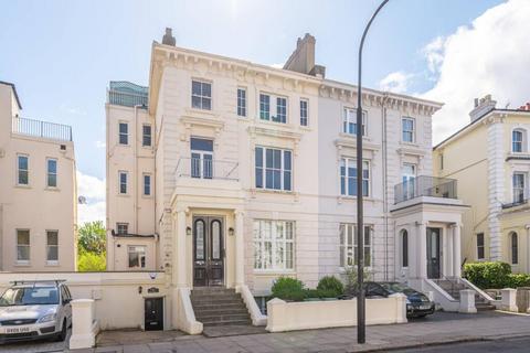 4 bedroom apartment to rent, Buckland Crescent, Belsize Park, London, NW3