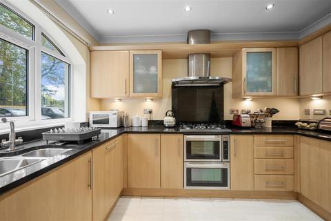 undefined, Ravensbourne Avenue, Beckenham, BR3