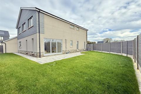 undefined, Maes Y Teirw, Carmarthen