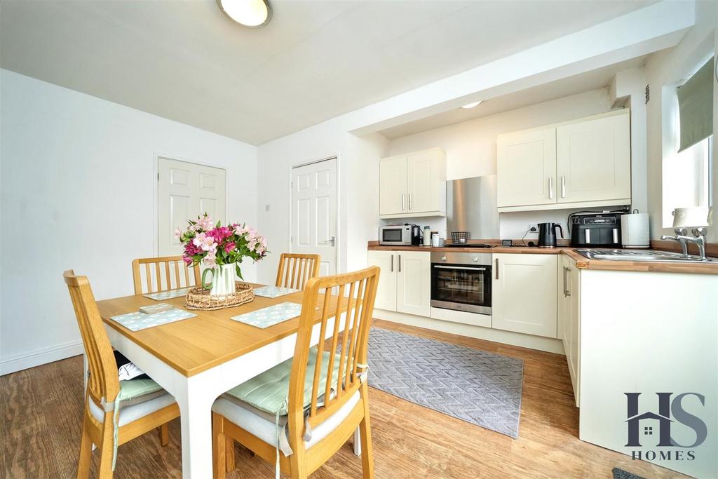Kitcehn dining room.jpg