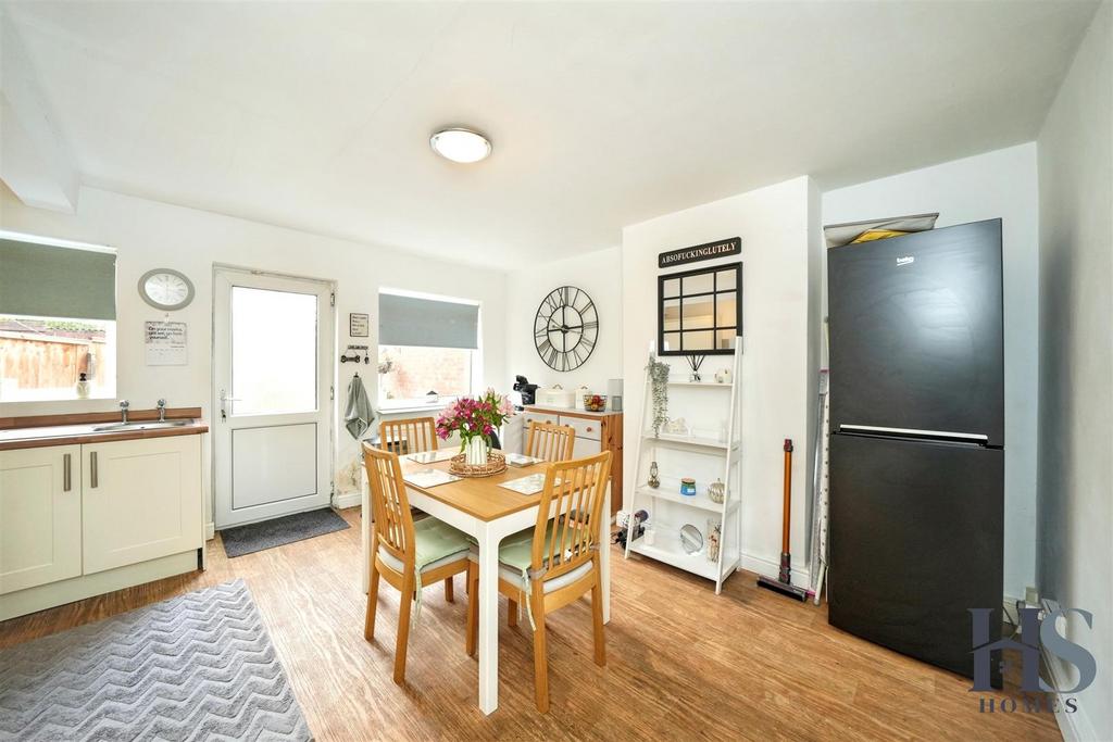 Dining room.jpg