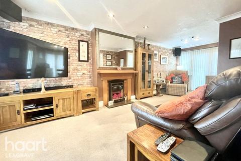 undefined, Vincent Road, Luton