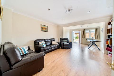undefined, Campbell Close, Byfleet, KT14