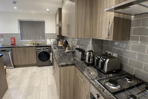 undefined, Rochfords Gardens, Slough, Berkshire, SL2