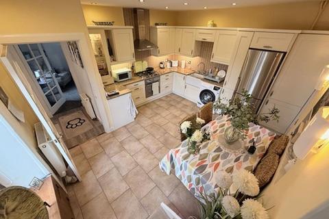 2 bedroom terraced house for sale, North Street, Leslie, KY6
