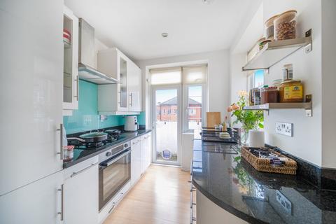 2 bedroom flat for sale, Townshend Road, St Johns Wood London, NW8