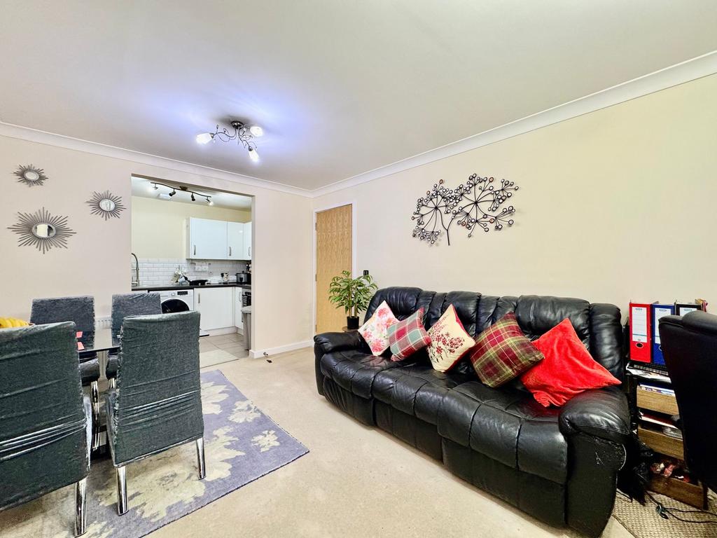 Open plan Lounge/dining/kitchen area
