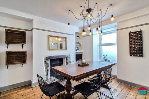 undefined, Lon Dywod | New Street, Pwllheli, LL53