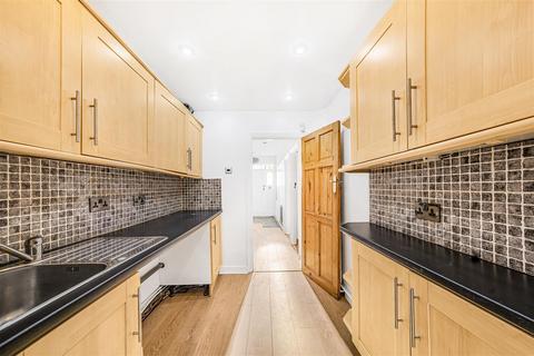 undefined, Gunners Grove, London E4