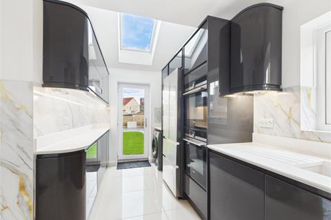3 bedroom semi-detached house to rent, Ravenscourt Road, Patchway, Bristol, South Gloucestershire, BS34
