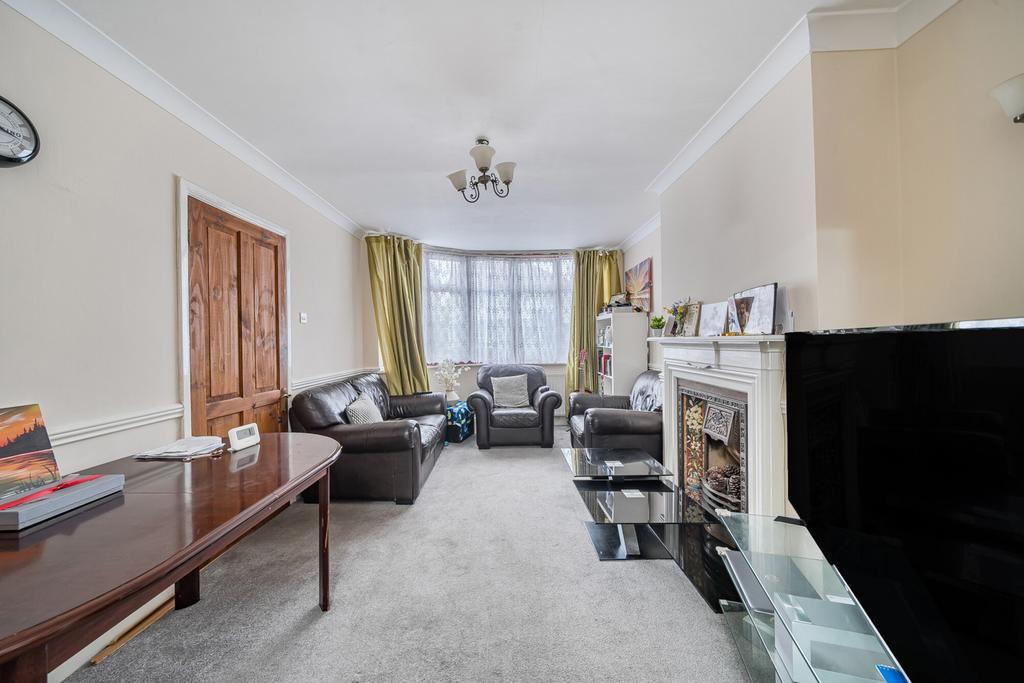 1370674-1-68f2622...