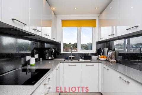 2 bedroom apartment for sale, Coniston Court, Holland Road, Hove